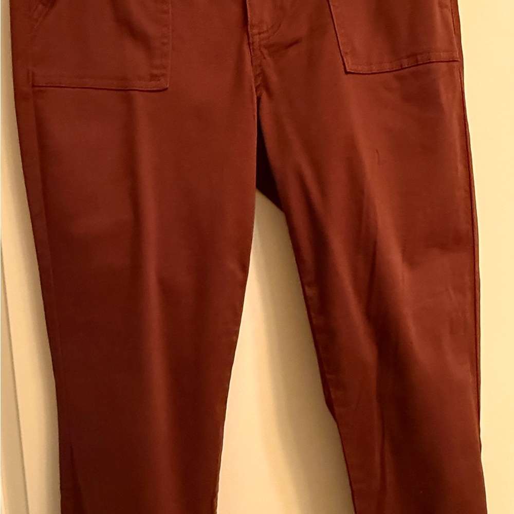 Kut from the Kloth sz 2 Jogger. Copper/Brown Cropped. Never  worn.